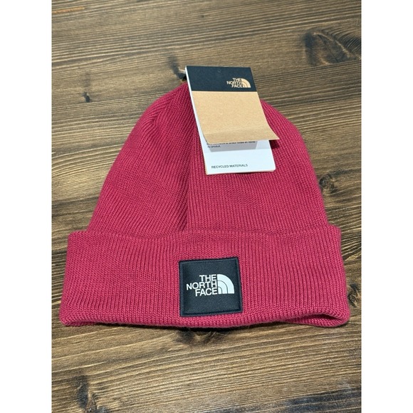 The North Face Beanie Adult Beetroot Red Large Logo Box Hat TNF One Size NWT - Picture 1 of 4